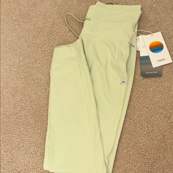 Vuori Leggings - Picture 4 of 4